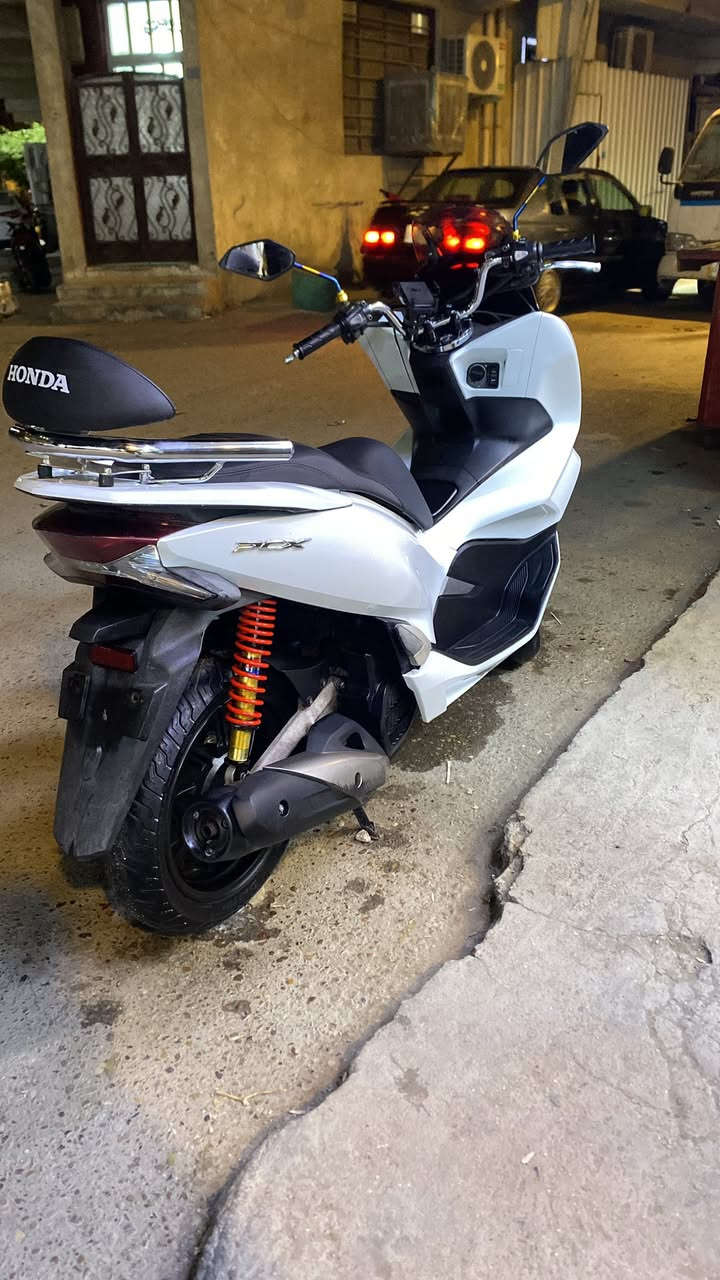 دراجه بيسي اكس جيل ثالث مكفوله عامه تجي تفحص بيدك العسر 14 ونص بيها مجال بصيط ***********
