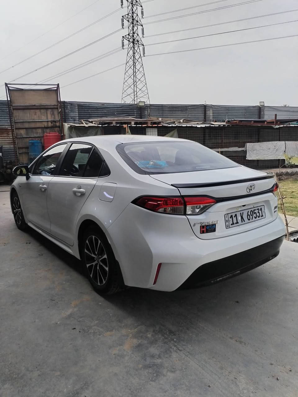 تيوتا كورولا 2025 هايبرد
سيارة عملية واقتصادية بصرفيات البانزين بشكل ملحوظ ناعمة وحلوة على الطريق فعلا تسوة واحد يجنيها او يشتغل بيها هواي تفرق عنده.

صيني الشكل الامريكي 
ماشية 11 الف كم كفالة عامة 
سيارة نظيفة وجديدة سبير ما نازل 
(رصعة صغيرة واحدة فقط بالقمارة)
سعر 23.250.000 دينار 
سنوية باسمي شرط التحويل 

السيارة مشتريها من معرض ديار الحلو فاتح بيها كتيب ضمان 40 الف على المكينة والكير تبديل الدهن كل 5 الف كم بموقع الشركة بالبياع 

عنوان بغداد حي الجوادين 
***********
***********
