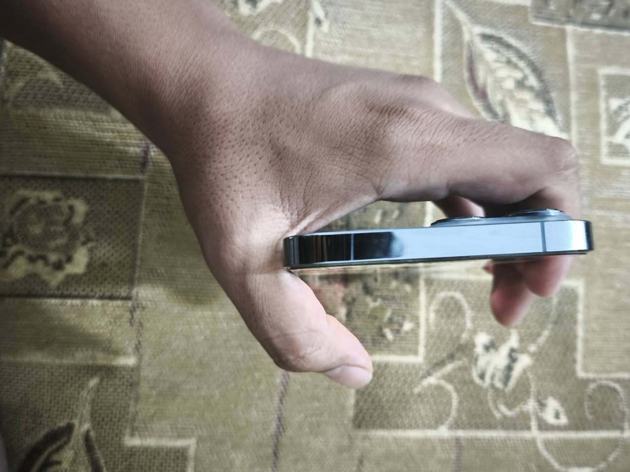 13 برو ماكس 
🔋 97
الجهاز نضيف شخط مابي 
***********
