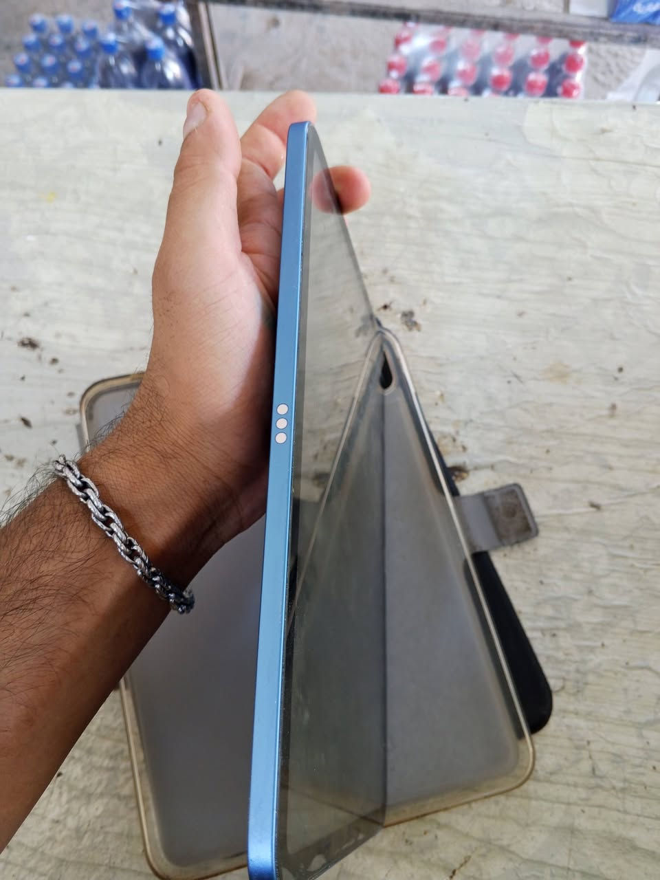 سلام عليكم ايباد ابل a16 جيل جديد نضيف كامل ملحقاته جديد مصار فترا  مستعمل سعره 425
***********
