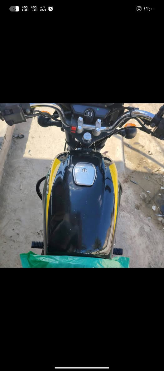 يا الله
السلام عليكم دراجه بوكسر موديل 2022
مرقم إنكليزي تحويل ثاني يوم 
استخدام شخصي نضاف ١/١مثل ما موضح بل صور 
دراجه جاهز كبل للشارع ربع ما تحط عليه 
مكينه ناعم وتخبل دراجه خير من الله
مكان الدراجه كاطون الرحمه 
1950وبيه مجال حك جيتك وتدالال


**إذا كنت صاحب هذا الإعلان وتريد حذفه لأي سبب، رجاءا أرسل رسالة إلى الدعم الفني**