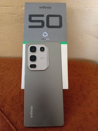 للبيع نوت 50برو لاسلكي 90واط +30واط معالج 12/12 ذاكره 256 07840602453