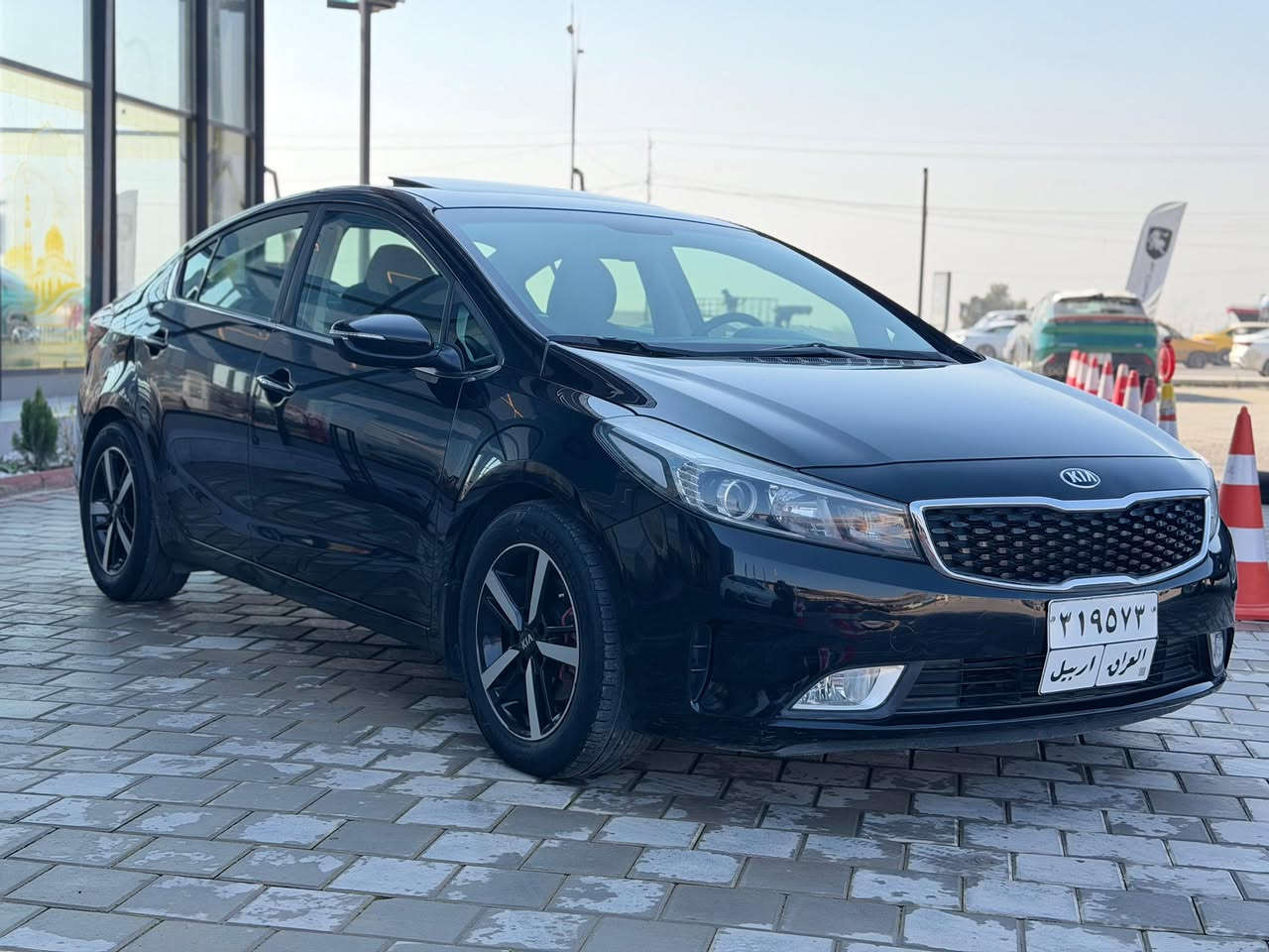 للبيع فورتي 2018 فول مواصفات 1/1
#السعر 122 وبيها مجال 
ماشيه 80 الف كيلو 
ضرر جاملغ خلفي وربع صندوق بدون دواخل بجم كبس 
محرك حجم 2000 جي دي اي
***********
***********
