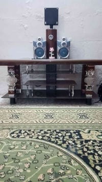 ميز • نضيف • مرتب