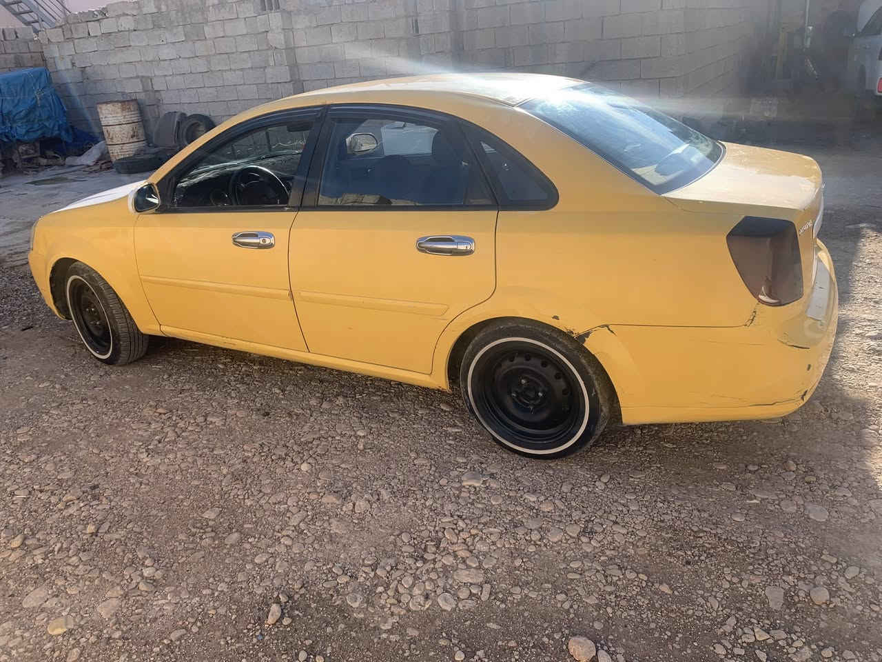 سلام عليكم اوبترة موديل 2011سيارة خير من الله كير ومحرك بشرط كير وتو سيارة بدون ضربة تبريد شغال سيارة شرط الغرامة وهيئة مصفر سعر ٦٥ وبي مجال عنوان ديالى خانقين ***********
