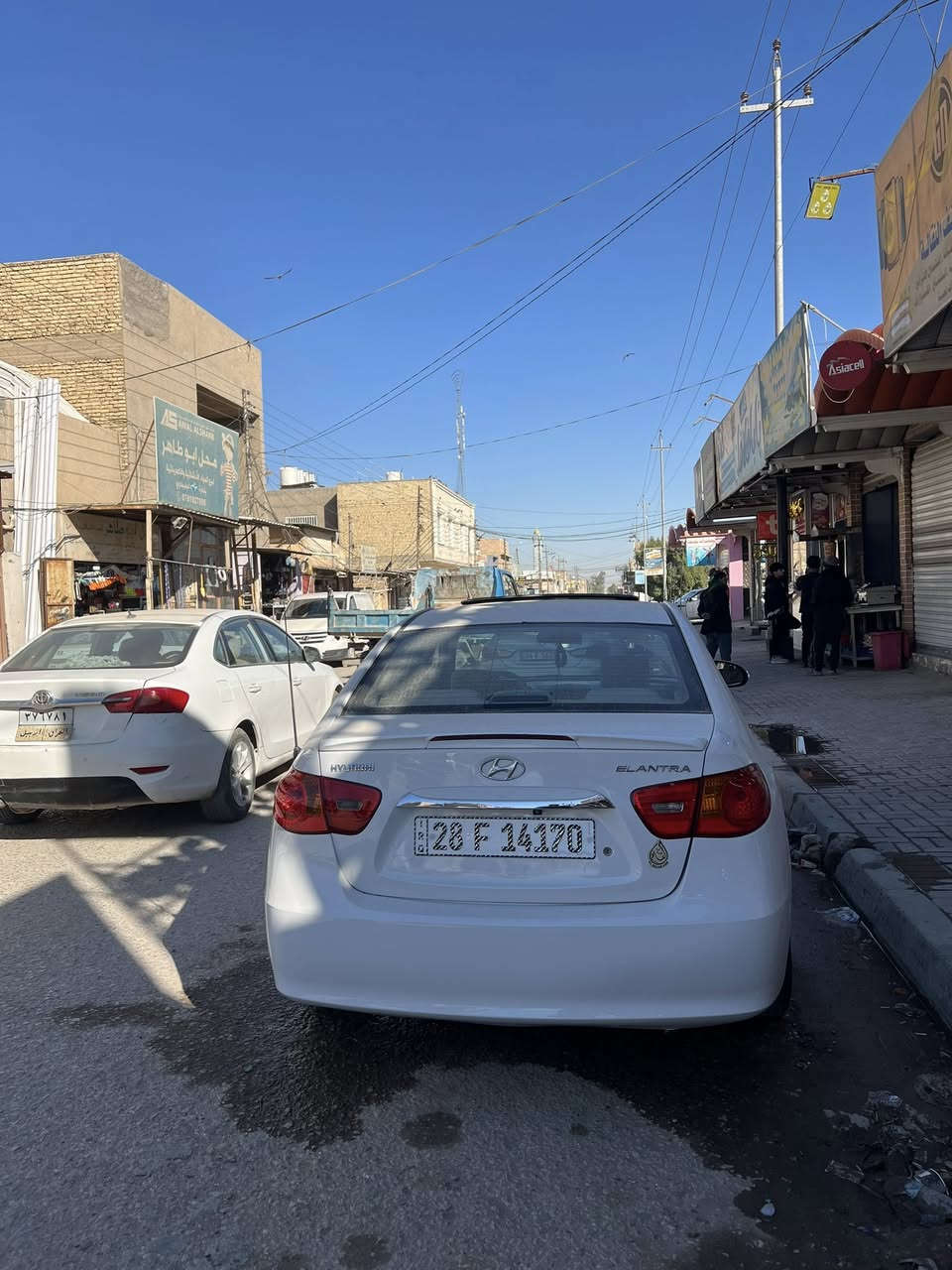 السلام عليكم
النترا 2011

المواصفات فول 

بيها جاملغ امامي جهة اليمنه مصبوغ فقط

سياره جاهزه ماناقصها شي

رقم نجف انكليزي

مداور ثاني يوم 

مكاني النجف الاشرف 

مكلف بالنشر غير متواجد ع الفيس

0782 795 1559
