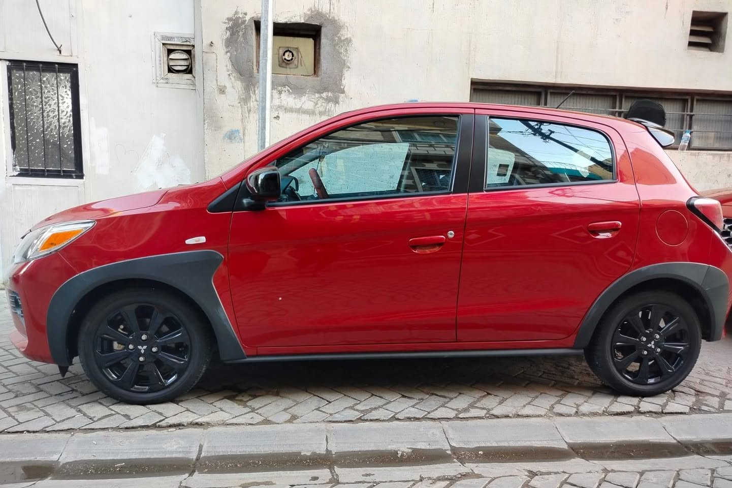 مسيوبيشي ميراج 2024
 بلاك ادشن حلوة مواصفات شاشة أصلي 
محرك كير واير بشرط مامفتوح 
سيارة حيل نظيفة كلشي عل بلاد جديد 
سنوية هزة كلشي جديد مدفوع لـ
باسمي السنوية بشرط تحويل وغرامـة
سيارة مابيـها دينار مصرف كامل من كل نواحي
رقم صاحب سيارة ***********
