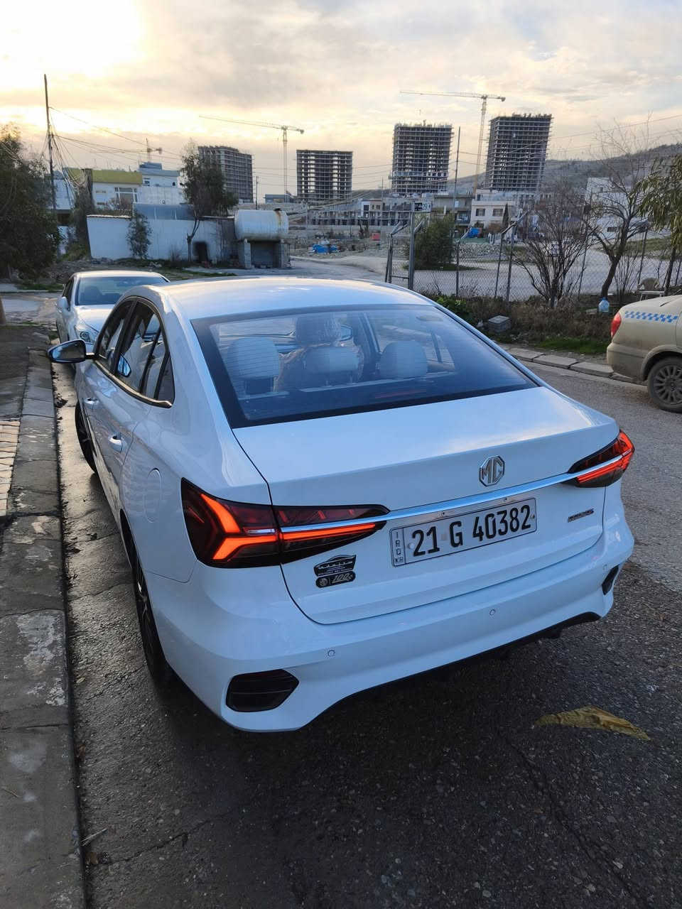 (MG5 Comford 2025)لە دەعامی بۆ دەعامی بە شەرت بێ بۆیاخ بێ سارد تەنها دوو چالی هەیە رەسمی سۆنەرم داناوە ، زەمانی ٦ ساڵی شەریکەی لەگەڵە ، تازە سێرفسی شەریکە کراوە ، ٢٠ هەزار ڕۆشتووە ، گاعی قالبی بۆ دانراوە ، دوو بەسمەی لەگەڵە ، فەرشی بەرپێی رانەخراوە ، نرخ ١١٤ گەڵاو مەعامەلەیەکی برایانە ، ژ.م (***********)
