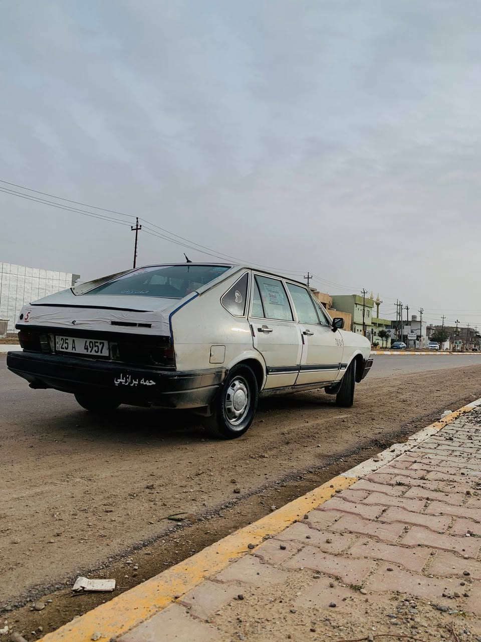 السلام عليكم
سعر مناسب 23 وبيها مجال قليل 
برازيلي 86
كير محرك شرط كهربائيت
 كلها شغاله
باتري جديد صدر جديد
 رقم كركوك دولي بسمي
تايرات ٤جدد لايت زنون
بيع أو مراوس حسب القناعه اي استفسار ***********
