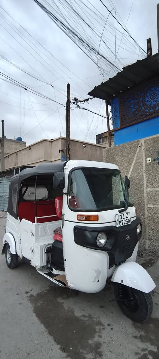 سلام عليكم تكتك موديل 2021 شهر الثامن للبيع التكتك لا صبغ ولا ضربة حتى الدوس مامعمره بعدها بلاديه  والمكينة خير من الله وناعمه 
رقمها بغداد انگليزي وتحويل ثاني يوم 
السعر :8250
العنوان :  بغداد مدينة الصدر 
للاستفسار : ***********
