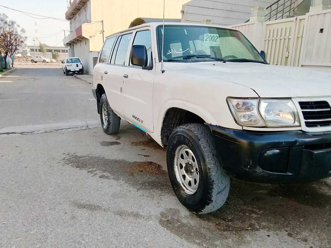 بەناوی خودای گەورە 
نیسان پاترۆڵ 
مۆدێل 2002 
ماشااللە ئەڵێی بوکە 
جام کارەبا و abs  شاشە ئایپات  تاقمێ تەرجیلی ماشااللە گوێ کاسەکات  
سەیارەکە کامل کاتمو 
 بەرگە کوشنی بۆکراوە 
سەیارەکە ئارمی سۆرانە 
پەڵە پەڵە بۆیاغی هەیە  بەحیزام دەیفرۆشم 
 ماشااللە سەقفوشانی وەک شوشە وایە قەترەی پێوە نیە 
کارەبای بەشەرت 
تەقەو رەقەی بەشەرت 
یەک مەسروفی بچوکی تیایە و هیچ تر 
ماشااللە ژێری ئەڵێی تۆپە
هەڵسانو قوەت بەلای خۆیەوەیەتی 
تاقەنەیە  
ناو نیشان چەم چەماڵ 
***********  خوایە هەر کەس کریتی بێتەمایەی خێرو بەرەکەت بۆی
