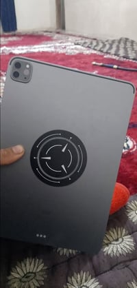 ايباد 11 برو 2020 m2 ذاكره 256 /120 فريم)جداً نضيف  بطاريه ماعرف شكد ل...