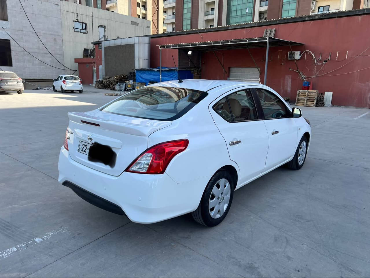 نيسان سةنى - هيندى
موديل 2023
75 هةزار رويشتووه
گير / مةكينه / تةحويل / غرامه / بةشةرت
بةناوى خومه
دوو پارچه بوياغ - بى ليدران 
تةزرةى نييه 
سةنةوى نوييه - 2030
هةزةى نوييه - 10 - 2026
كامل جوانكارى بو كراوه
تاخم تايةى نويى لةسةره
250 مةسروفى تيدانييه
شوين / هةولير 
*********** أربيل, العراق
