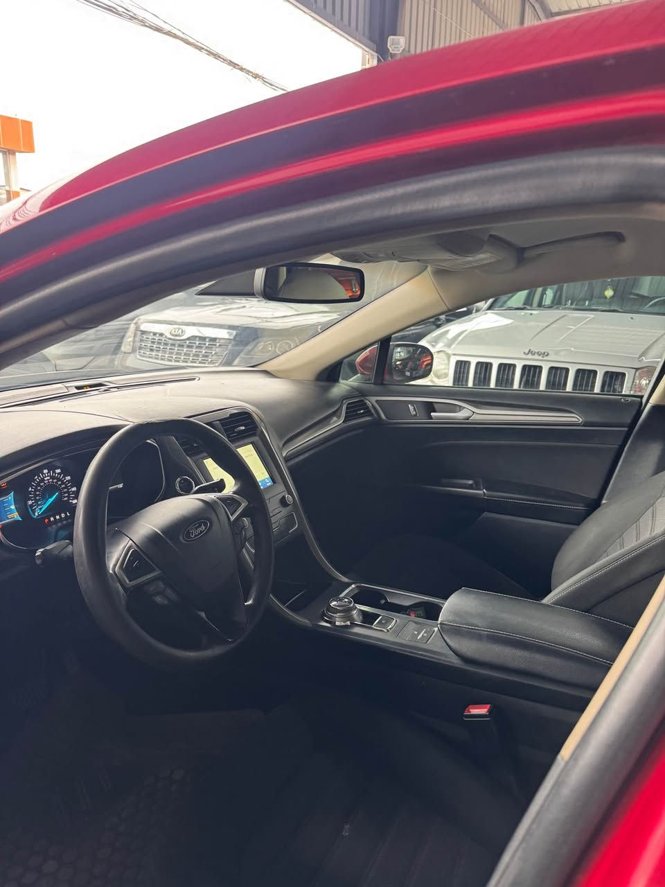 فورد فيوجن موديل ٢٠٢٠ 
سيارة ٣ قتعة صبغ بدون دواخل كير محرك كهربائيات كل بشرط سيارة مواصفات بس بدون سلايد كشنات كهربائي كيج الكتروني كير ماوس تبريد مركزي داتاشو محرك ١.٥ تيربو سيارة ٢٠ ورقة عليه غرامة نزل سعر و سعر ١٠٨ ورقة مكان سيارة دهوك *********** دهوك, العراق
