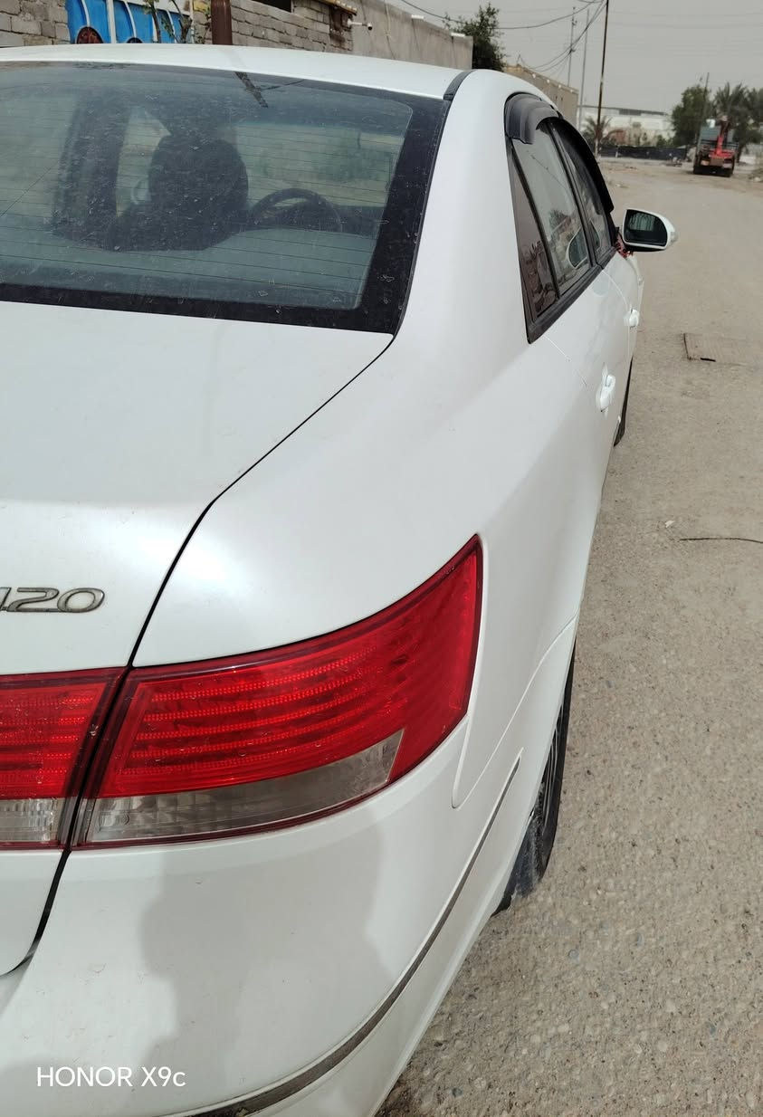 السلام عليكم ورحمة الله وبركاتة
سوناتا موديل ٢٠١٠ وارد كوري بدون صبغ بدون ظربه جاهزه من جميع النواحي تخم تاير حداده تبريد رقم دولي الجديد تريد تحويل تريد وكاله سعرها ١٢٠ وبيها مجال حك جيتك مكانها البصره رقم تليفون
***********
