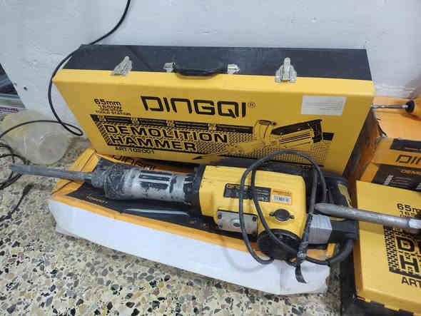 للبيع سعر واحد 210تفاصيل اكتر
رقم ***********
