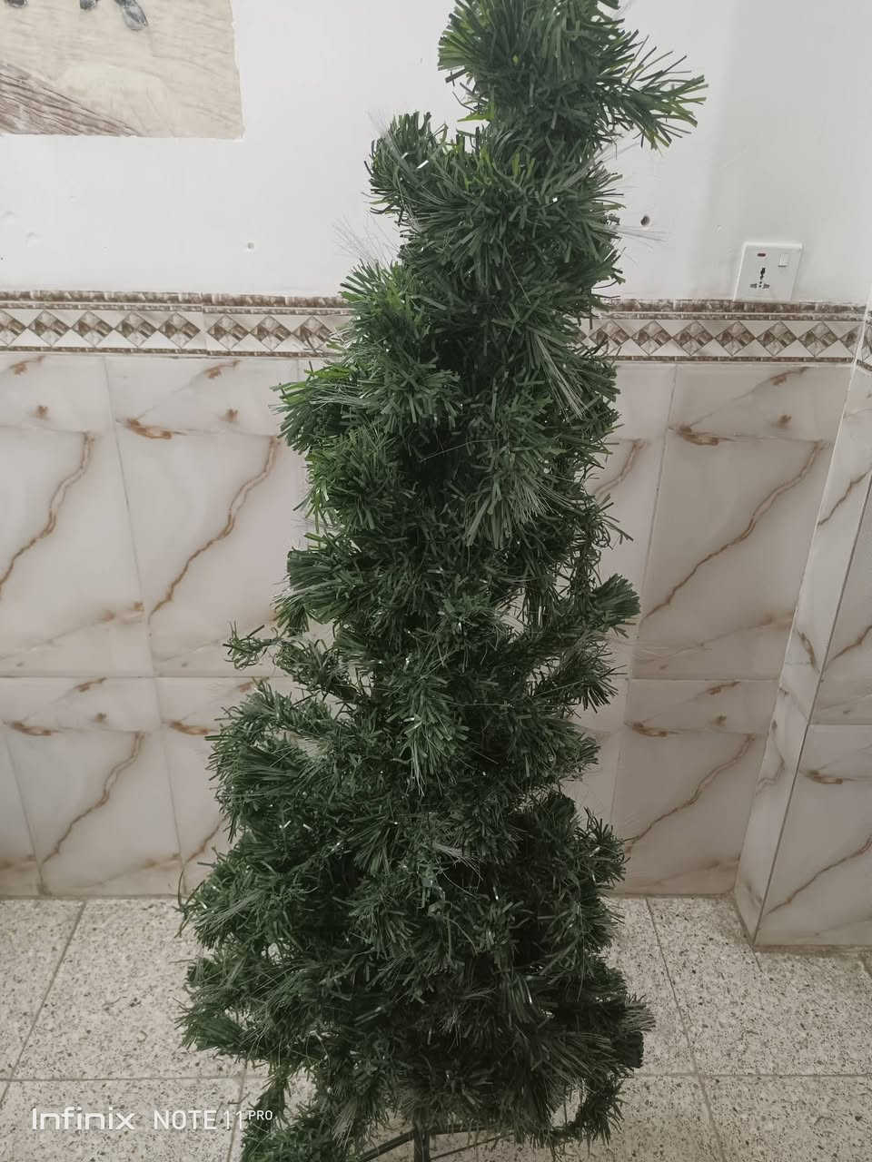 للبيع براد شغال ب35 فرن 35شجره الحجم الكبير 15غساله 250اوتي بخار30ميز اوتي 10صوبه عوزه بي فتيله 60 مغسله ومرايته 35عربانه طفل وسياره 50 تنور 50جديد كنتورسلايت 50كاربت 3*4 نص ب25 صوبات كهربائيه الوحده ب5 بنكات ب25 الاستفسار*********** كربلاء سيف سعد
