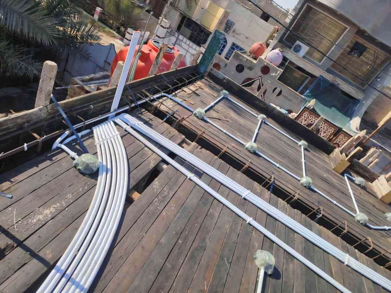 كهربائي متفرغ  
سيمنز بوري ضاهري 
كلشي نشتغل صيانه منازل نشر شبكه تنزيل بوكسات تسليك تراكيب بدقه كلش عاليه واسعار مناسبه
***********
