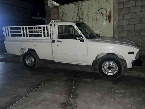 سلام وعليكم بيكم موديل 82 رقم كركوك الماني سنويه لحد2027 شرط التحويل ثاني يوم شاصي محرك كير شرط سياره مال بيت مناقصها اي شي خير من الله سعرها 35 قفلها رقم الموبايل   ***********
