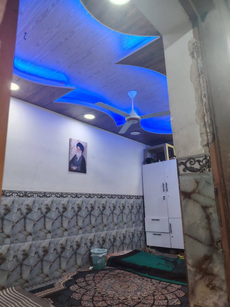 بيت ١٠٠ حي الجامعه 
للبيع  بناء شيلمان

5x20
شارع ١٠
منطقه ٢٨ 
بناء نظيف ومرتب وجاهز للسكن 
سعره ب147 وبي مجال للاستفسار عالخاص او الواتس اب ***********
