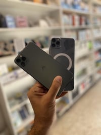 آيفون ١١ برو ماكس • ذاكرة ٥١٢ • شاشة سوبر اولد