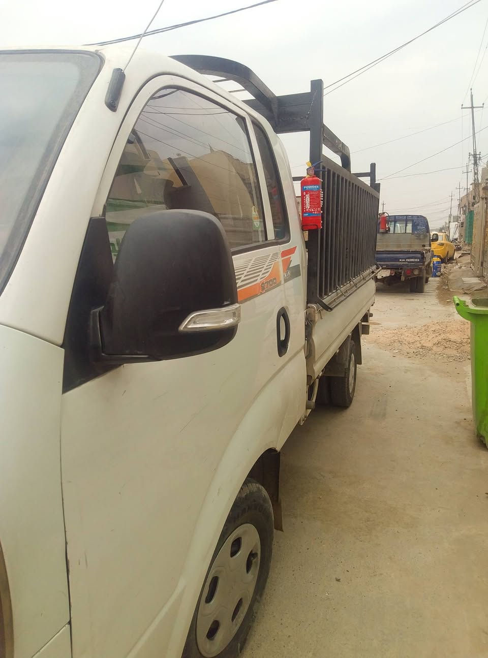 سلام عليكم سياره موديل 2018رقم بصره مشروع وطني
كير محرك كسن كفاله عامه سياره كمله مال شغل ما ذب علىه ربع سياره كامله من كلشي تخم تير كوري 
ملاحظه سياره به مبدل بنيد وبك اليت
السعر 120وبه مجال مكان سياره بغداد المشتل


**إذا كنت صاحب هذا الإعلان وتريد حذفه لأي سبب، رجاءا أرسل رسالة إلى الدعم الفني**