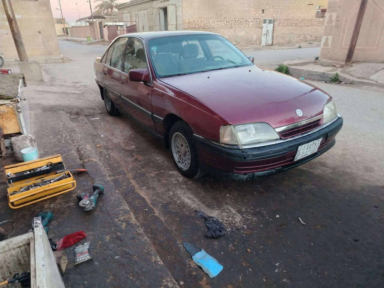 يالله سلام عليكم البيع اوبل اوميكا محرك وكير مكفوله صدر جديد تخم تاير كهربائيّ كلها  السياره عوزها بطاين بوب خلفيه والباقي فول موديل 91سياره بسمي تحويل شوكت ميعجبك  السعر 32 مكاني لانبار هيت كبيس  ***********
