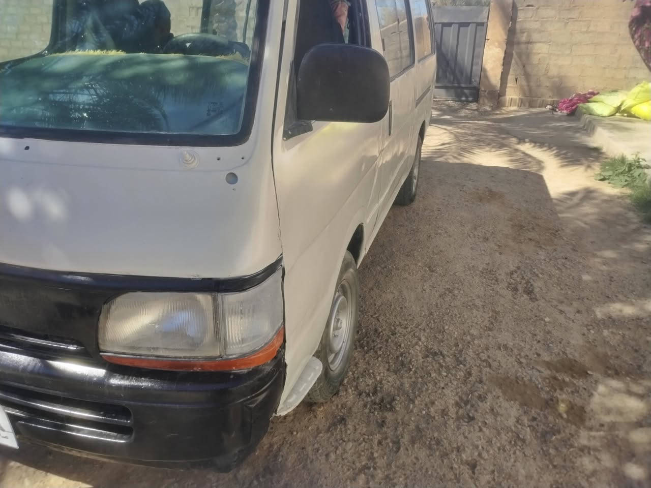 سياره بوزللبيع موديل ٩٤ سياره بلاديه قطره اخياس مبيها دوشمه جديده كهربائيات كلها شقاله خير من الله رقم صلاح الدين ***********
