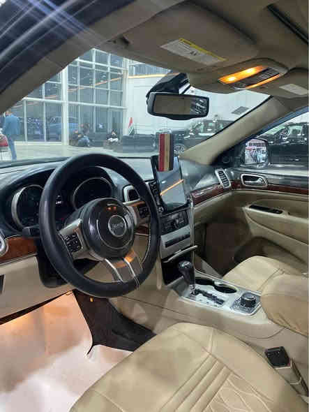 جيب لمتد
سنة الصنع:2013
عداد المسافة؛120 mil
وارد امريكي
صبغ ٤ قطع 
المواصفات: لمتد فول
بانوراما
كراسي كهرباء
داخل جلد
تدفئة كشنات بلكامل
فول حساس امامي خلفي+كامرا خلفي
دمام خلفي 
ضايف عليها ويل سومت وحدة سعره ٩ ورقات
وبعد بيها مواصفات
حجم المكينة:6 سلندر
كير ومكينة كفالة 
السعر خاص وارجو المعذره من الجميع
الكاظمية جكوك
يتوفر بيع وشراء ومراوس كافة انواع السيارات
*********** بغداد
