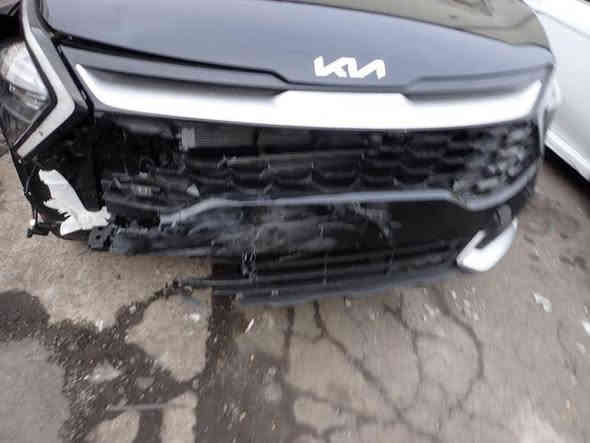 كيا سبورتج 2023 لمتد هايبرد (كهرباء - بانزين) فول مواصفات
وارد امريكي نظيفة جداً رقم بغداد الدولي الجديد 

كفالة عامة من التبديل والصبغ فقط تبديل دعامية امامية وصور الحادث مرفقة بالمنشور 

مواصفات  
بانوراما 
قيادة ذاتية
تحديد مسار 
داخل لون ابيض 
بصمه 
كشنات جلد / كهرباء / حار بارد  
شاحن وايرليس 
شاشه جبيره متصله 
كامره خلفيه 
رادار امامي خلفي رادار جانبية
جنطه كهرباء 
شاشه تبريد لمس 
فول تحكم ستيرن / لايت عدسات متحرك مع السيارة / 4 مودات قياده / مانع ازلاق / اوتو هولد / حساسات / ويل كب جبير / هندبريك بصمه 
وبعد بيه هواي مواصفات  

السعر 210 ورقة وبيهة مجال
 
العنوان بغداد / اليرموك  

***********
