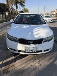 للبيع كيا سيراتو موديل 2011 خليجي رقم بغداد بأسمي مكفوله من الصبغ كفال...