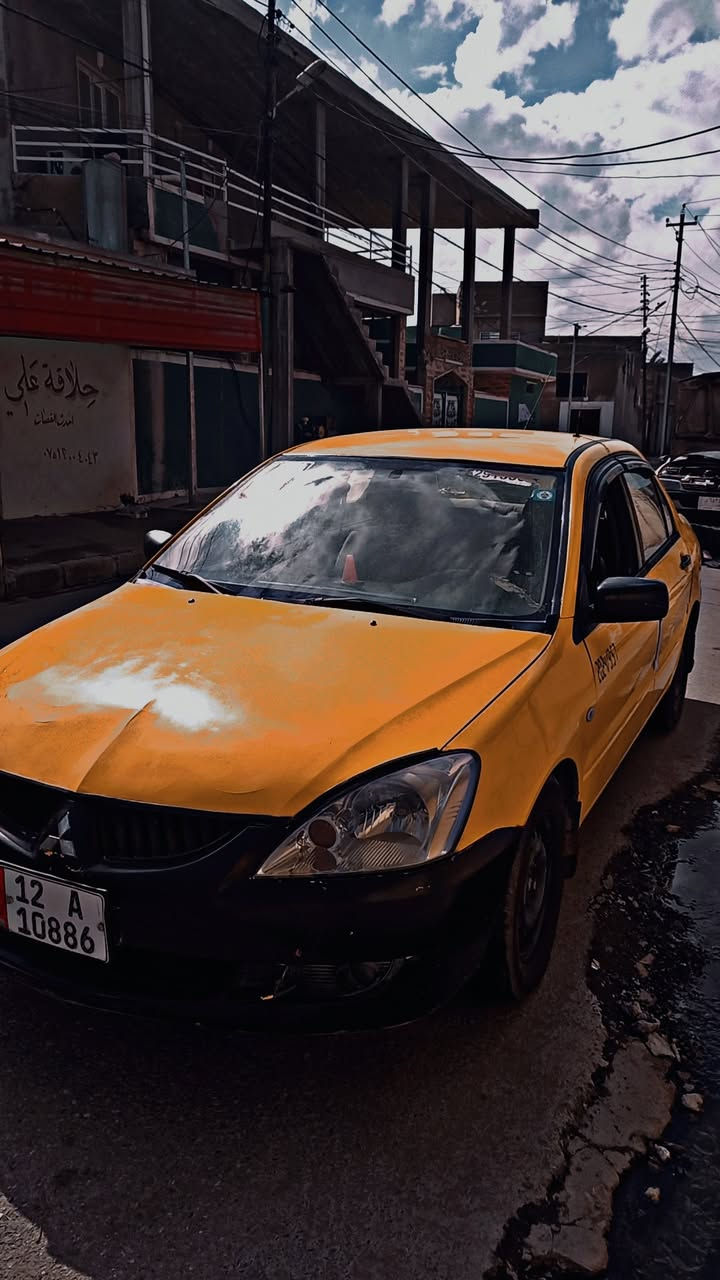 مستيبوشي لانسر 2009 سياره نضيفه كير ومحرك شرط ماعليها غرامات والهيئه تاخذها مصفره بيها ضربه كدام وجاملق الورا والباقي شرط *********** بي واتساب
