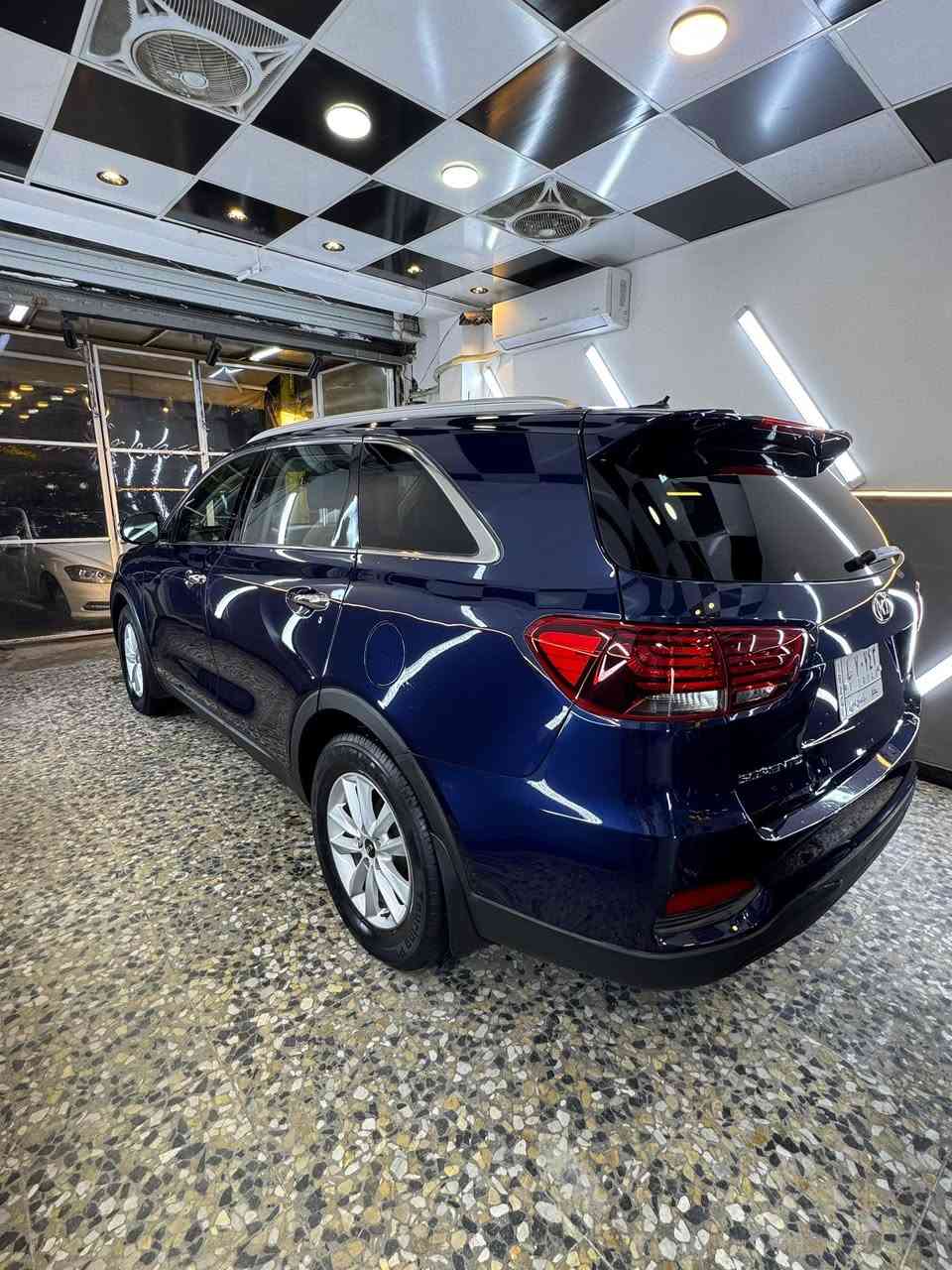 سورنتو للبيع ٢٠١٩ 
بصمة شاشة كبيرة 
تدفئة كشنات وتدفئة ستيرن 
تحكم ستيرن ٤ وضعيات قيادة 
نانو سيراميك مع ضمان خمس سنوات 
السيارة ٤ سلندر ٥ راكب وارد امريكي 
قطعتين صبغ فقط
السعر 170وبيه مجال 
***********
