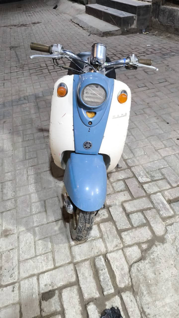 دراجة عبد الحليم كلاسك  للبيع 200وبيه مجال
كربلاء المقدسة الچاير ***********
