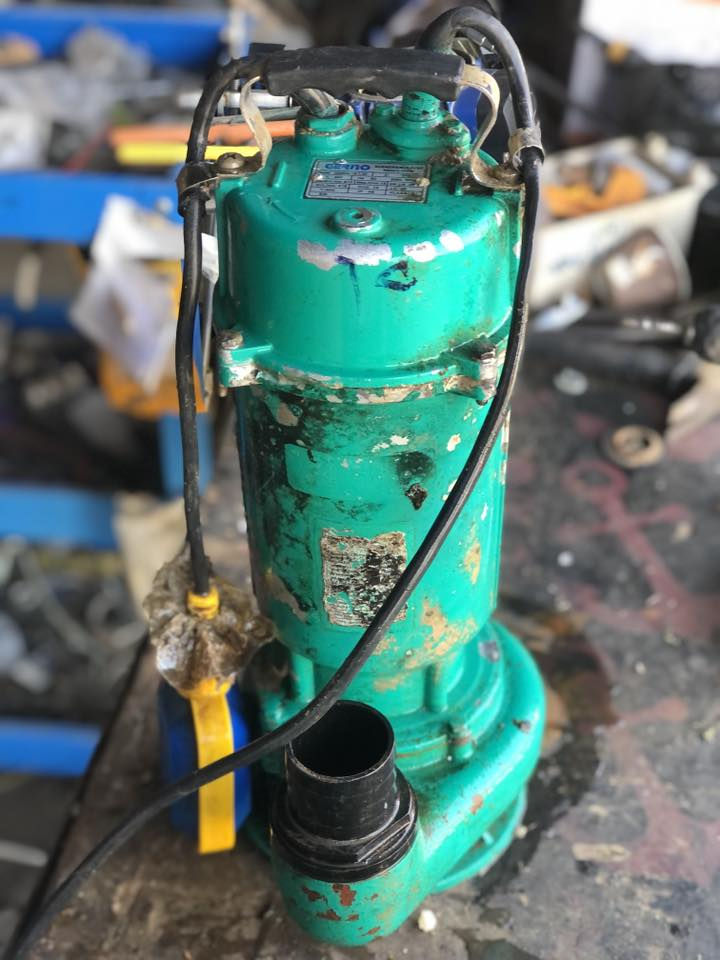 غطاس ابو 2 مامستخدم هواي شرط الشغل والفحص انطيك بيه يوم تشغله تشوف مايه سعره 70 الف
***********
