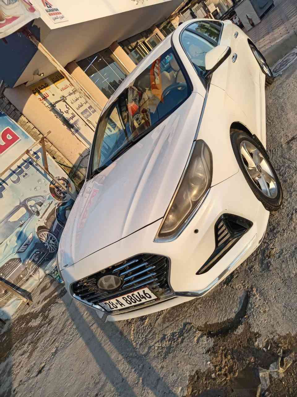 سوناتا ابيض 2018 خليجي ابأسمي السياره جاهزه ونضيفه بيها صبغ وتبديل بس مابيها ظربه السياره جديده سونارات اثنين عندي واحد قديم او واحد من اشتريتها العام الماضي 

مكاني نجف 

14000 دولار 140 ورقه وبيها مجال 

للاتصال 

***********

***********
