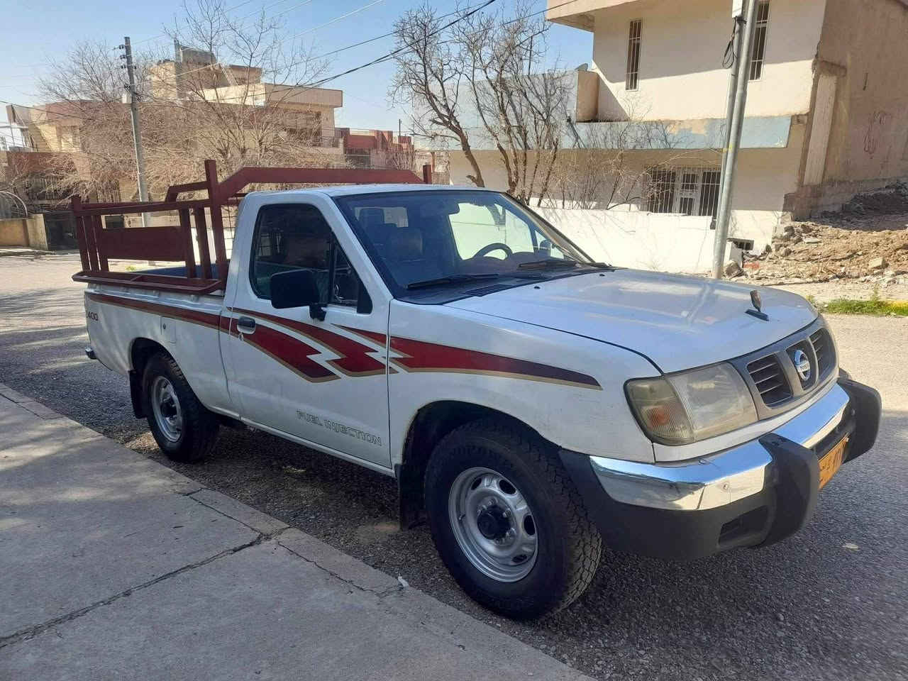 بەناوخودای گەورە 
وەک هەمیش پێشەنگین لەهەرزانی لەشارەزوور.
نیسان 4قولاب
مۆدێل 2005ناوسور
مەکینەوگێڕواکسل بەشەرت
مەنە فێستی عەسڵی لەگەڵە 
چوارتایەو ویلی لۆکی  لەبنە
تەبریدە پاوەرنییە
نرخ:57گڵاو کەمێ مەجال
***********
***********
