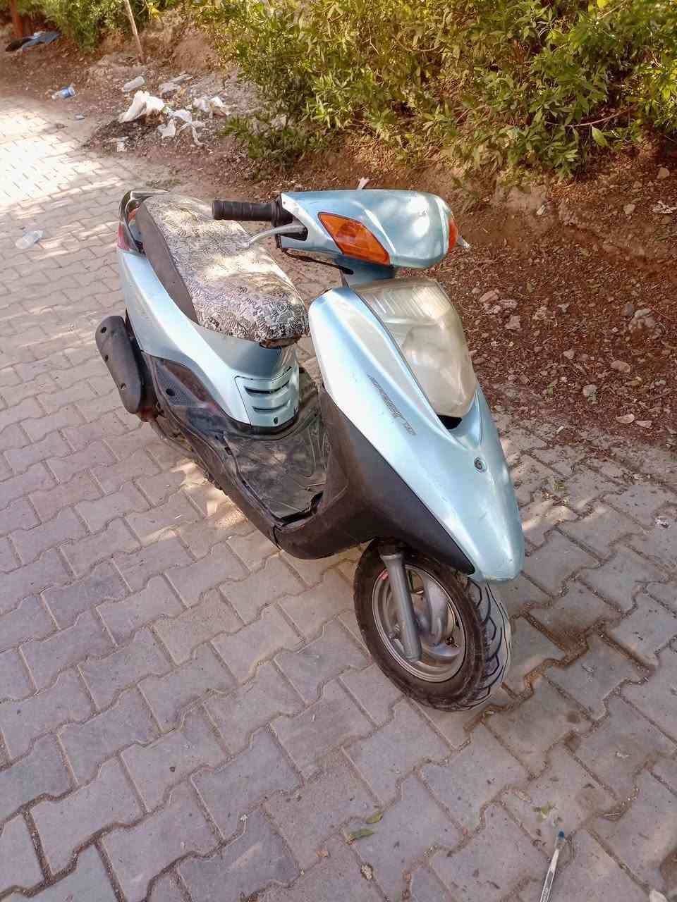 السلام عليكم للبيع دراجه بريز 140 الدراجه بيه خيط تبخير شغاله كهربائيات شغاله مكاني  بغداد ساحه عدن السعر 250 وبيه مجال بسيط هذه رقمي *********** فقط اتصال
