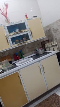 كاونتر • عرض ٢م • نظيف مثل جديد
