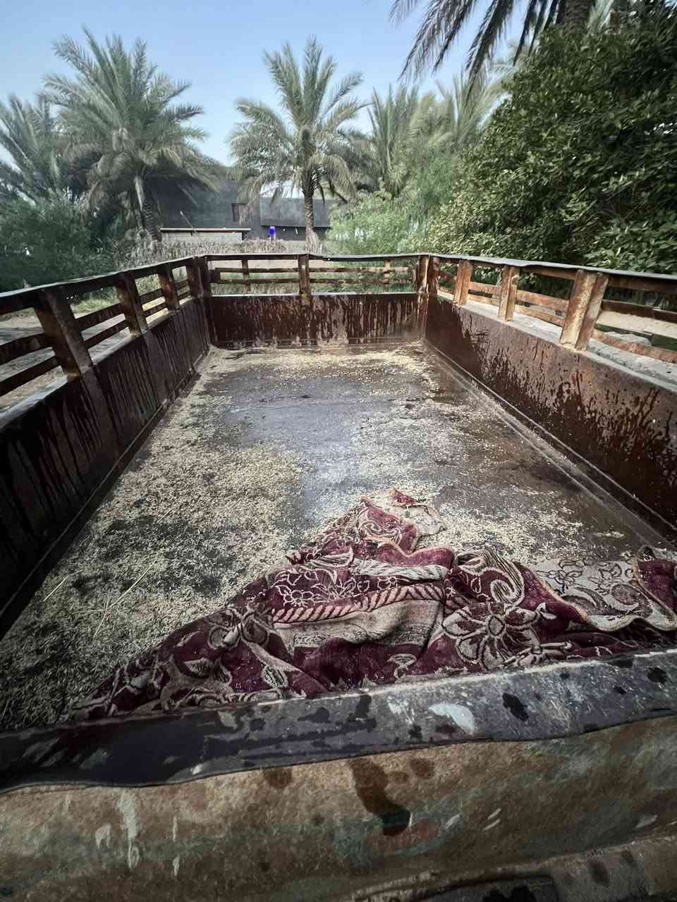 السلام عليكم ورحمة الله وبركاته عربانه حدادي للبيع تايرات جددها جديده المكان كربلاء الحسينه الاتصال على الرقم ***********
