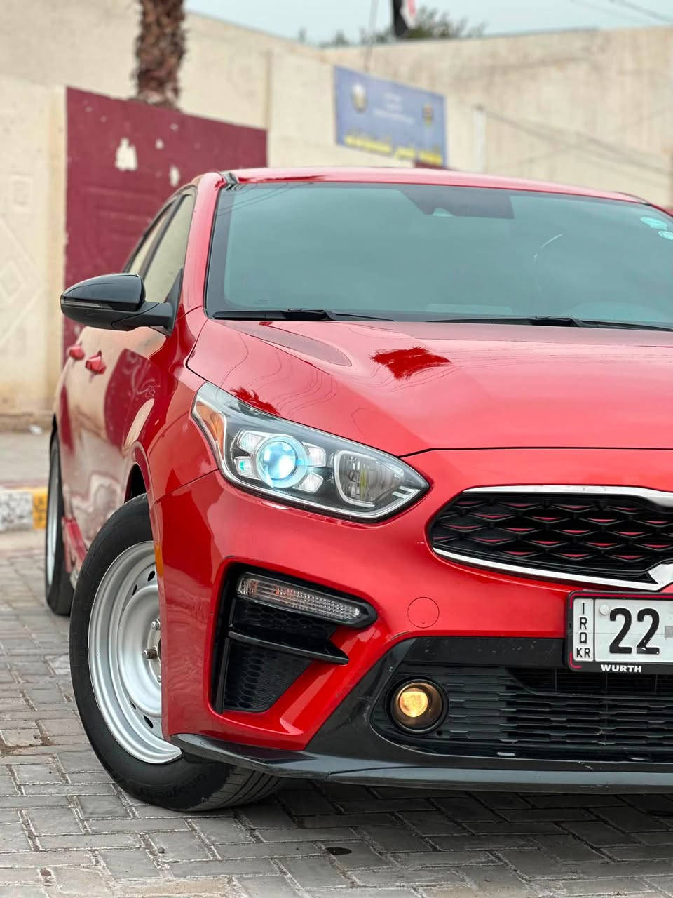 🚗 للبيع | كيا فورتي GT-Line
* الموديل: (21)

* اللون: (مشمشي )

* الممشى: (62mi)

* المحرك: 2.0 لتر

* القير: أوتوماتيك

* وارد: (أمريكي - حادث دعامية خلفية )

* رقم اربيل )

المواصفات:

✅ شاشة كبيرة مع Apple CarPlay وAndroid Auto

✅ كاميرا خلفية وحساسات

✅فول عدا الفتحة 

✅ تشغيل بصمة وستارت

✅صندوق ذكي

✅ مثبت سرعة 

✅ إنارة LED

✅ داخلية نظيفة ومكفولة

السيارة نظيفة جدًا، استخدام شخصي، جاهزة للفحص بأي مكان، وما تحتاج أي مصروف.

💰 السعر: (138) قابل للتفاوض مكان السيارة بغداد 

الشعب 📞 للتواصل: (***********)

