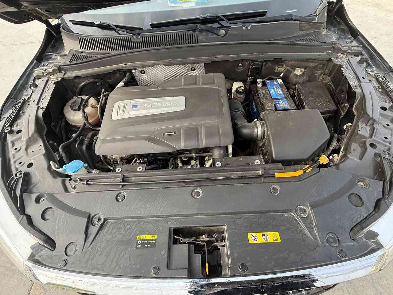 السلام عليكم فاو بيستون t77
السياره فول مواصفات واحد على واحد
مديل 22
ماشيه 16
السياره كفاله عامه من كلشي علا وضع الشركه
مواصفات  بيها ضمان خمس سنوات 
بصمه
تحكم استيرن جهتين 
شاشه 
بانوراما 
تبريد قطعتين 
كير موس 
الكير سبع نمر 
المكينه 1500تيربو 
شفط مري اشاير بالمري 
بعد هواي مواصفات 
اربع كاميرات 
السعر المطلوب135 بيه مجال قليل
الشراء يتصل ***********
