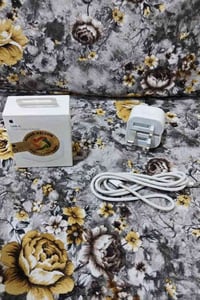 آيفون ١٦ برو ماكس • شاحن ٢٥واط • كفرين ماكسيف