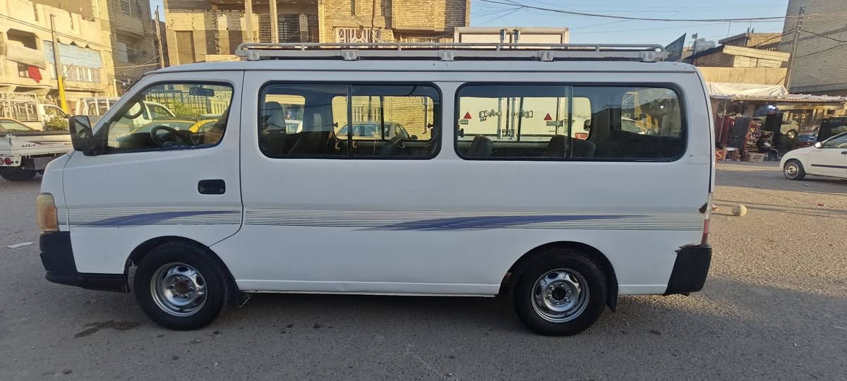 السلام عليكم نسيان 2010 رقم بغداد انكليزي بسمي محرك وكير شواصي خير من الله السياره بيها ضربه من جوه بل طويله والباقي صبغ مكانات السعر 100 💯 مكان بغداد الرقم ***********
