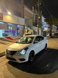 نيسان صني • ٢٠١٦ • شاشة وكاميرا