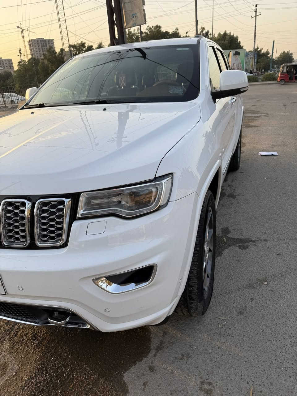 جيب اوفر لاند 2020  ماشيه 44 بسمي تحويل ثاني يوم الرقم الدولي الجديد السياره كفاله عامه فوووول 1/1  بعد تعرفون المواصفات مال اوفر لاند مكاني بغداد حي الاعلام ***********
