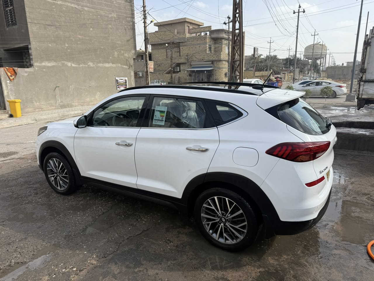 توسان ٢٠١٩ خليجي فول مواصفات كفالة عامة بنوراما ما عدا بارد بالجاملغ الأمامي الأيمن 
رقم أربيل منتهيه السنوية بأسم شركة 
السيارة ع وضع الشركة كلشي ما مبدل بيها 
للاتصال او استفسار ع الرقم ***********
