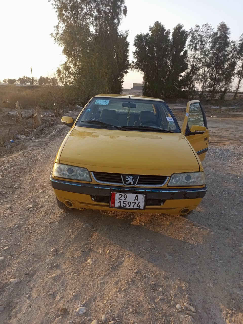 السلام عليكم / بيجو اكد مديل 2016
مكفوله من ظربه ، صبغ بلادي مكان واسط السعر 45 وبيهه مجال

 ***********
