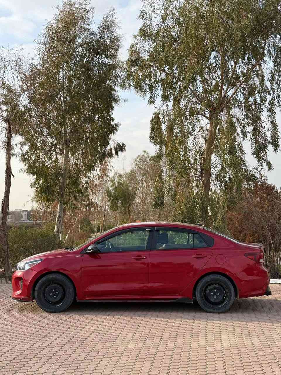 السلام عليكم

كيا ريو موديل ٢٠١٩ السيارة امريكية 
مكينة ١٦٠٠ 
عدد الممشى ٦١ الف وقابل للزيادة 
حادثها  صفحة سكن 
صور الحادث مرفقة بالمنشور 
رقم سليمانية  جديد   
    مواصفاتها 
شاشة ابل كار بلاي 
كامرة خلفية بلادية 
كروز مثبت سرعة 
تحكمات ستيرن 
نظام سبورت 
تبريدها ثلج شرطط دينار واحد متصرف ع تبريدها 
كير ومكينة مكفولات كفالة عامة للأخير 
تخم تايرات جديه
سيارة كاملة من كلشي مامخلي بيهانقص برغي
سيارة عارضها ب 95 وبيها مجال بسيط 
‎للأستفسار الاتصال او على الواتس 
رقم التليفون و عليها واتساب : ***********
