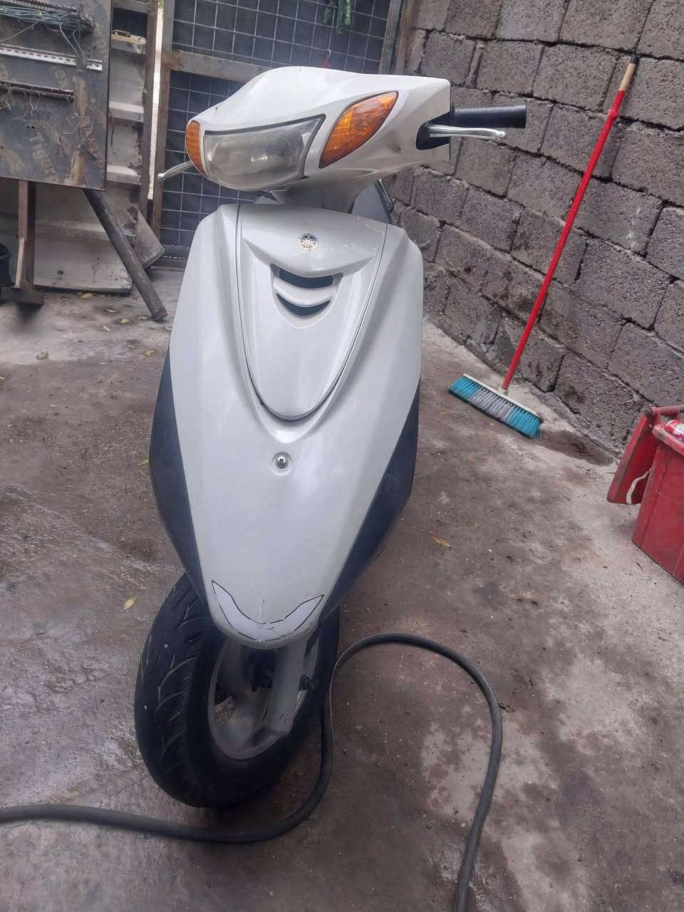 سلام عليكم اخوان للبيع اكزز ياباني دراجه مكفوله كفاله جيب فيتر وتعال دراجه كلش حلو سعر مليون و٥٠ الف مكاني بغداد الشعله هاتف ***********
